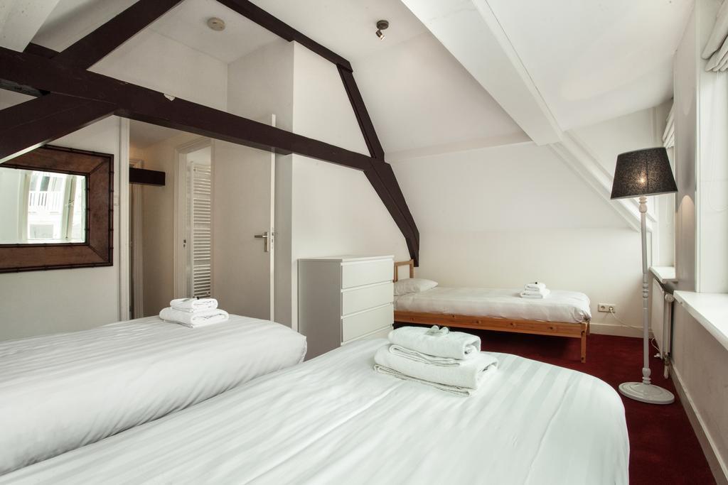 Stayci Serviced Apartments Noordeinde Хага Екстериор снимка