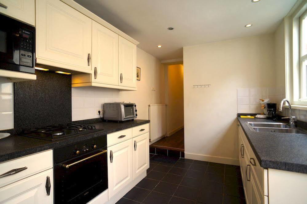 Stayci Serviced Apartments Noordeinde Хага Екстериор снимка