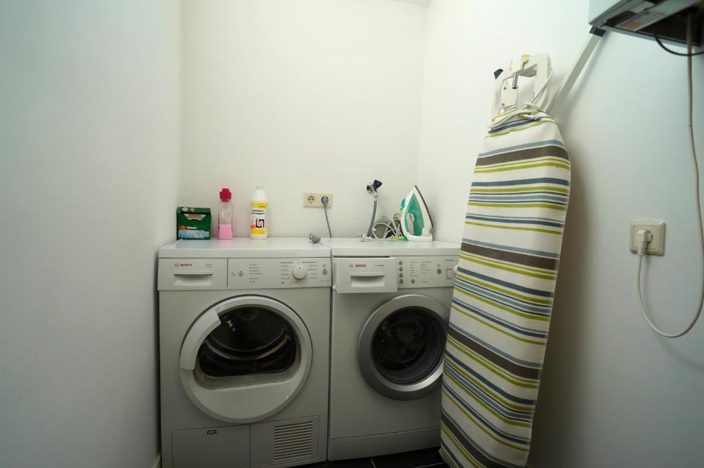 Stayci Serviced Apartments Noordeinde Хага Екстериор снимка