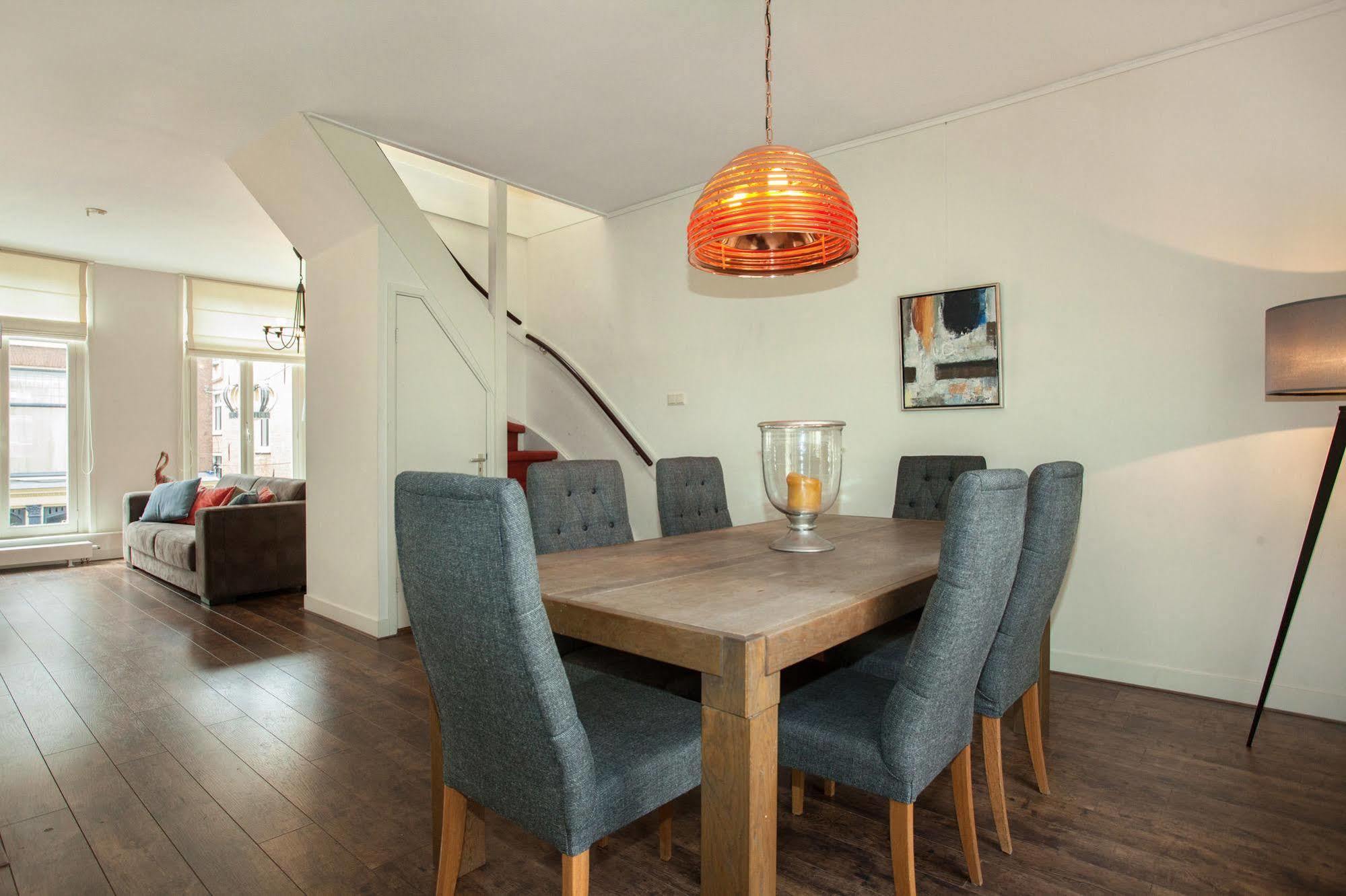 Stayci Serviced Apartments Noordeinde Хага Екстериор снимка
