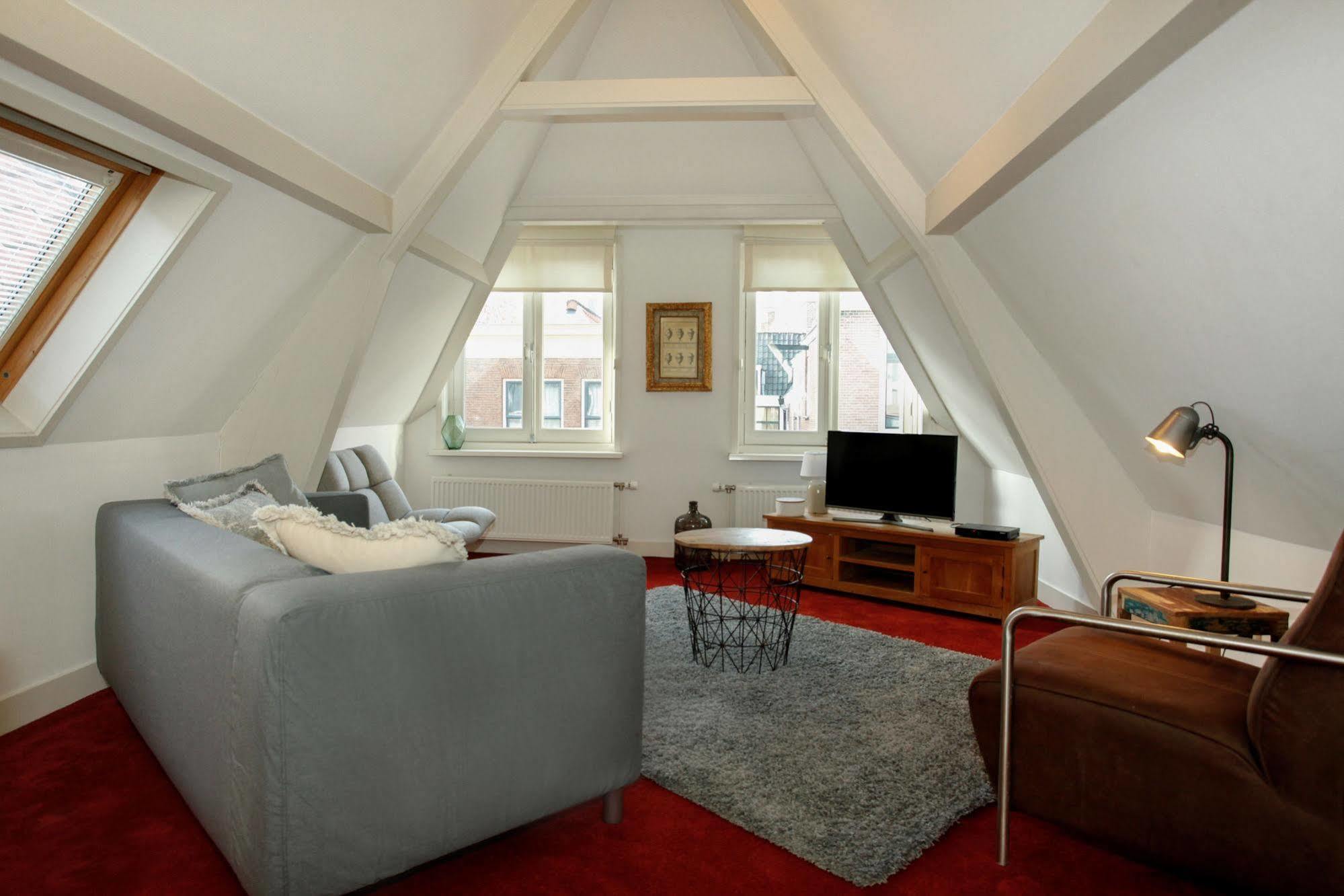Stayci Serviced Apartments Noordeinde Хага Екстериор снимка