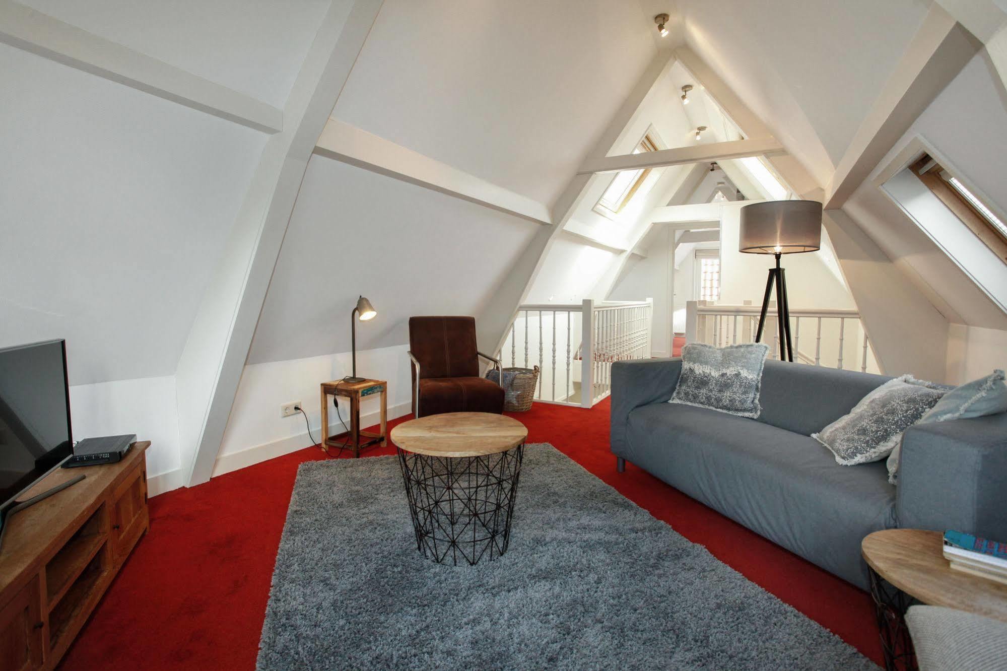 Stayci Serviced Apartments Noordeinde Хага Екстериор снимка
