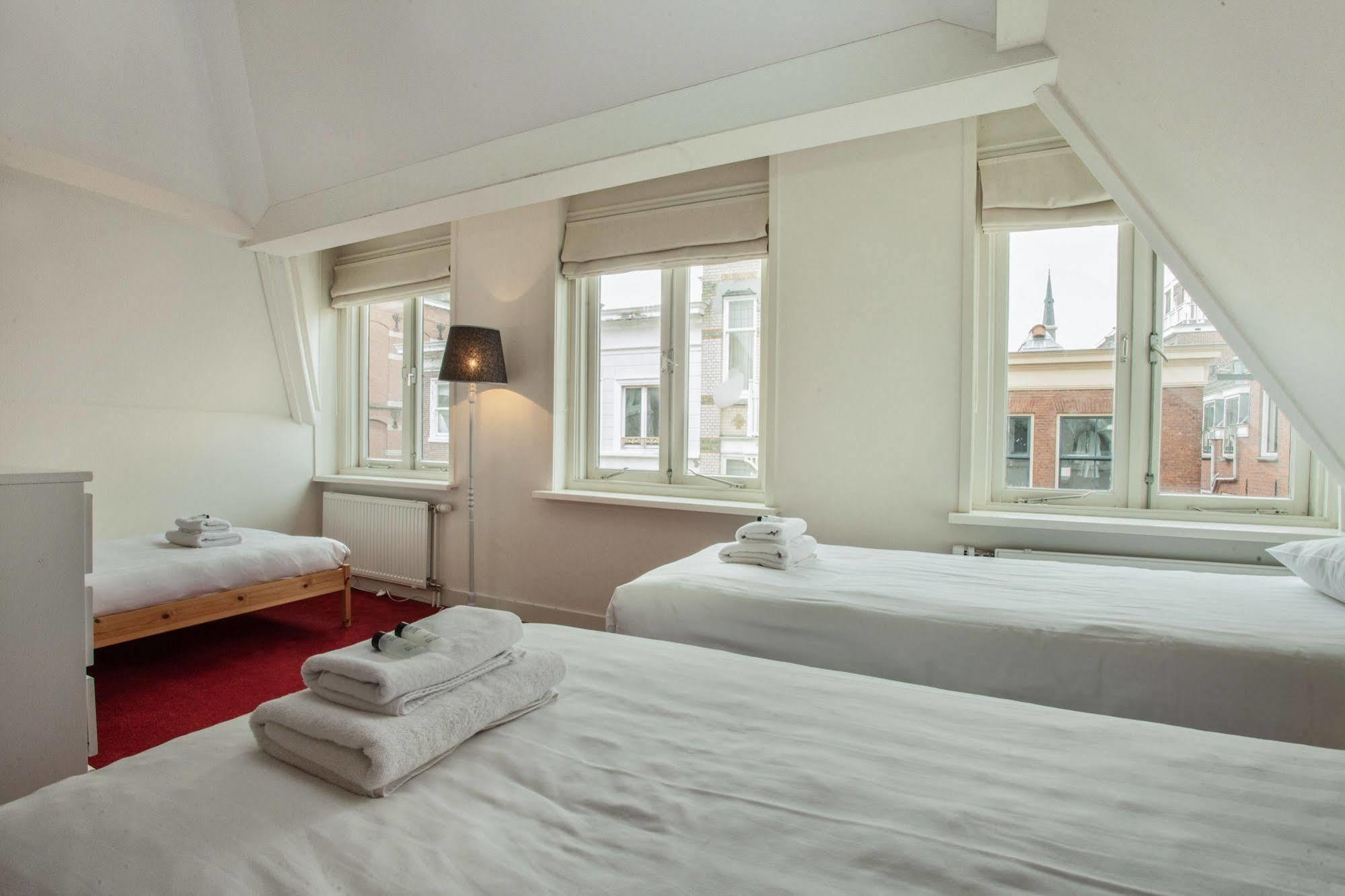 Stayci Serviced Apartments Noordeinde Хага Екстериор снимка