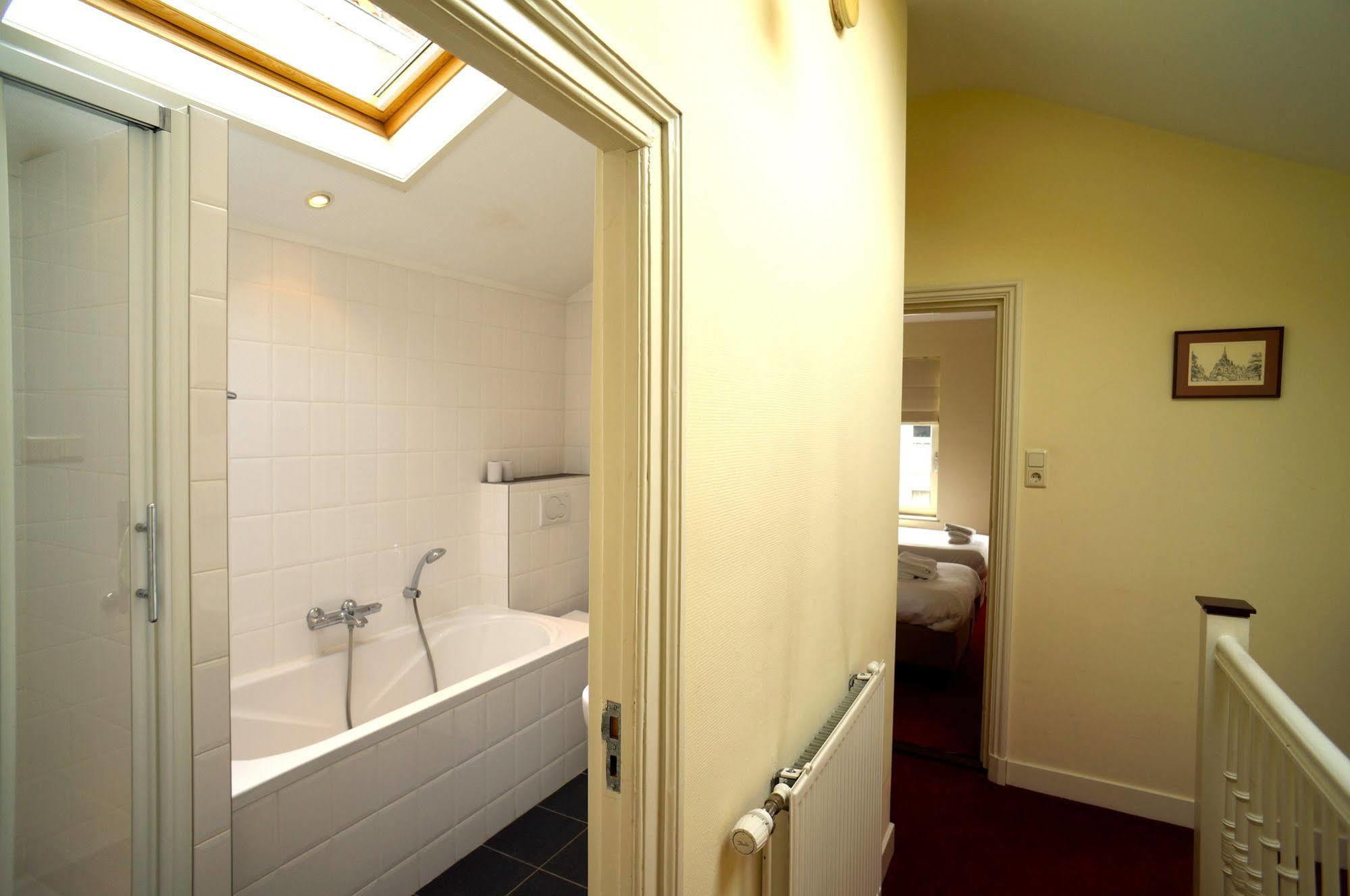 Stayci Serviced Apartments Noordeinde Хага Екстериор снимка
