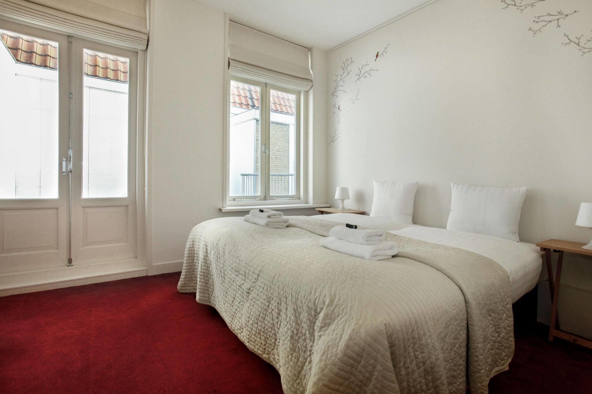 Stayci Serviced Apartments Noordeinde Хага Екстериор снимка